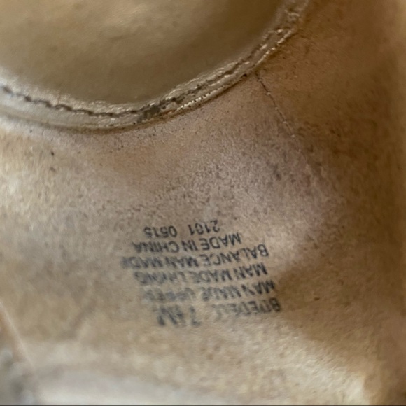 Bandolino Snakeskin Block Heels - Picture 8 of 8